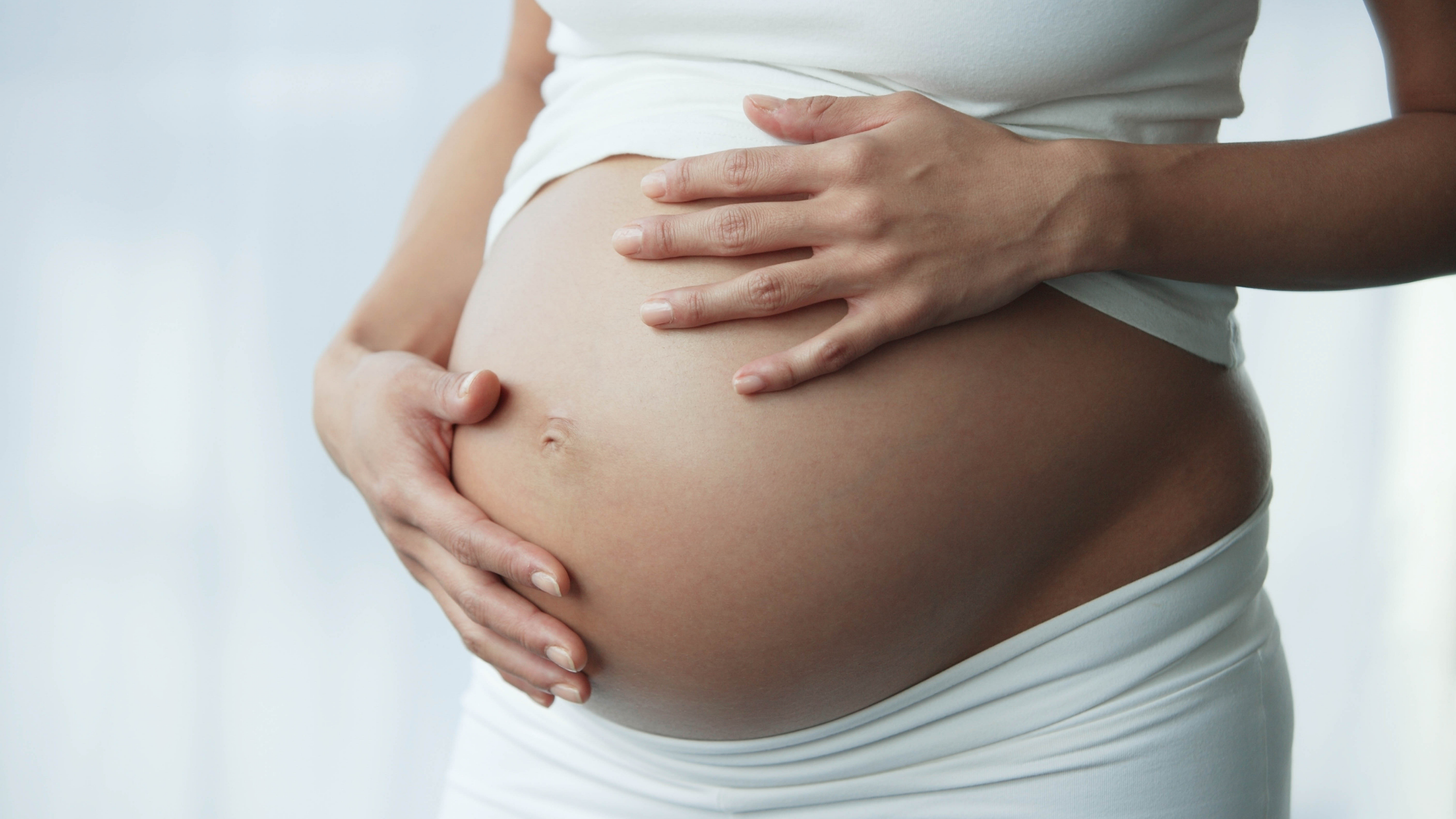 3 Products for Minimizing Pregnancy Stretch Marks