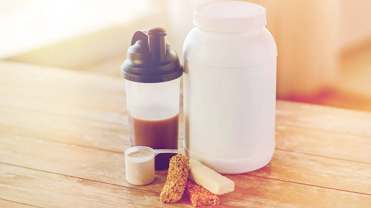 Can Pregnant Women Drink Protein Shakes?