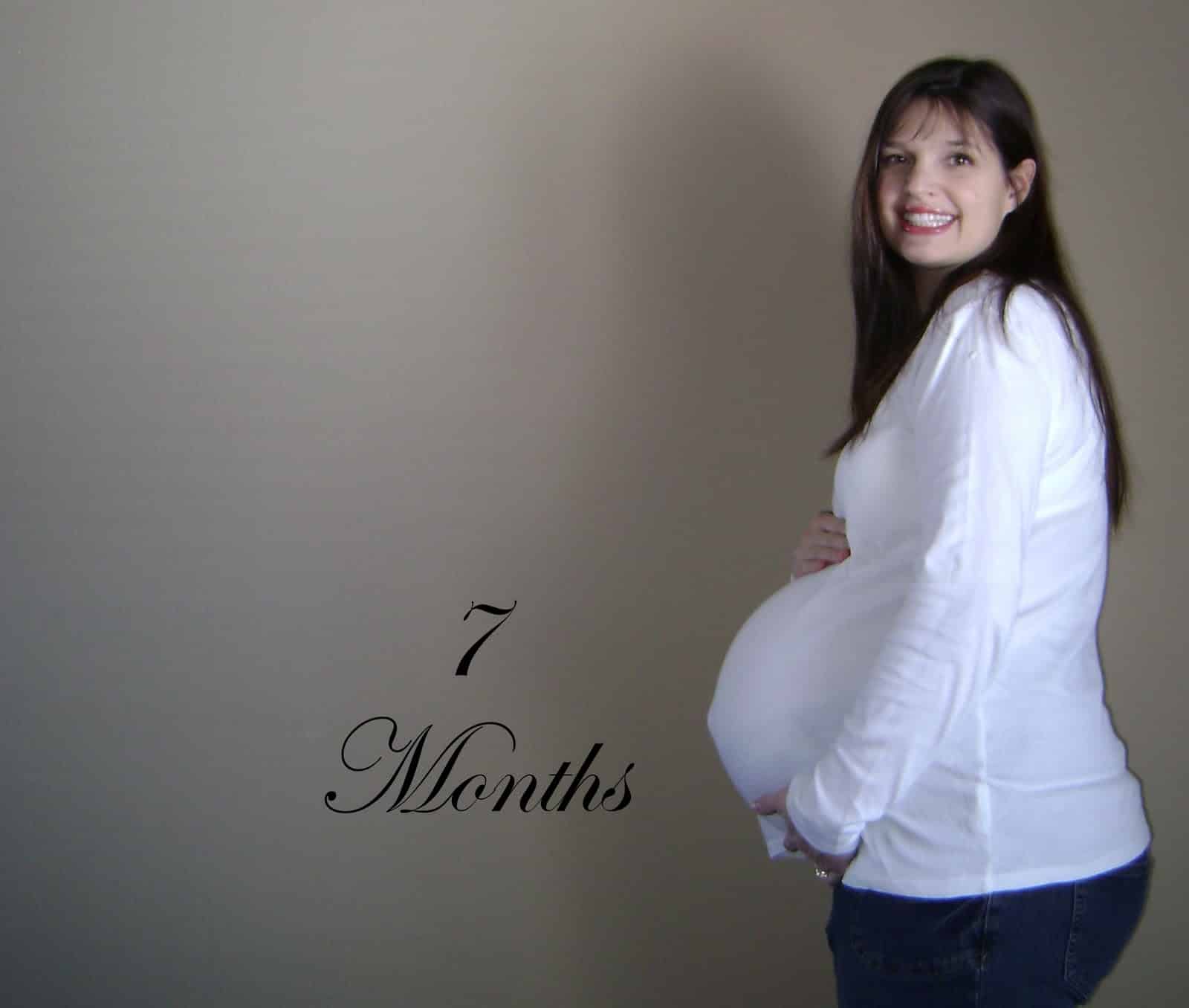 Take time to smell the rose: Bump 2 Baby Pregnancy Update: 7 months
