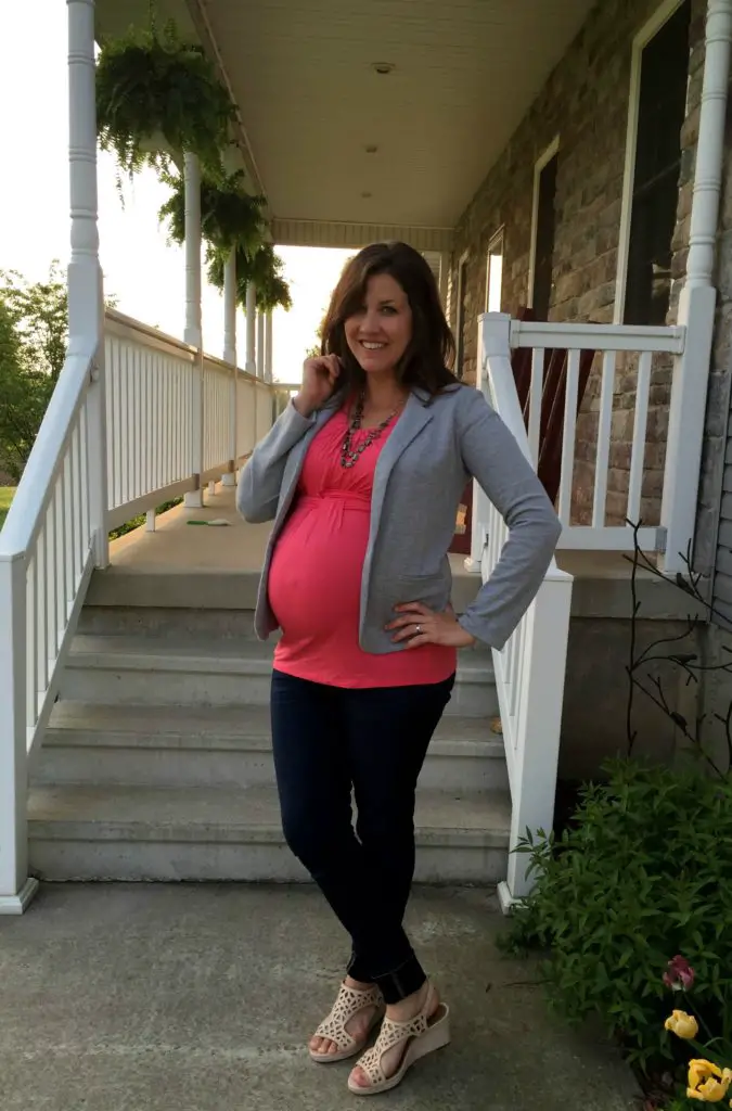 What I Wore Real Mom Style: How to Wear a Blazer while Pregnant