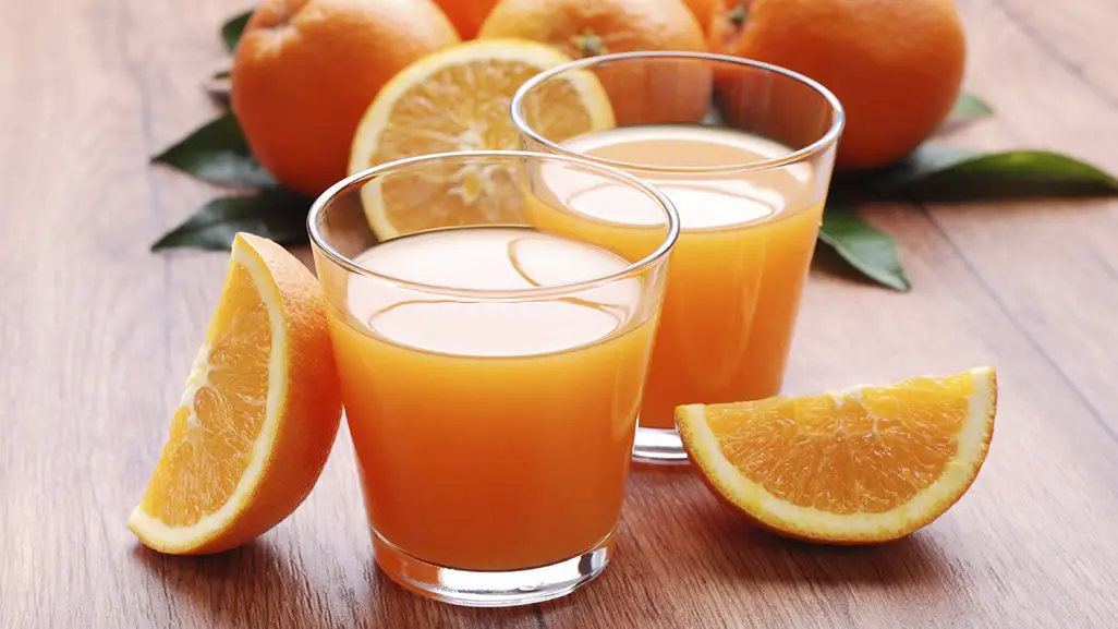 Will drinking orange juice bother your breastfeeding baby ...